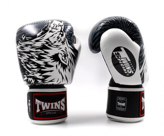 Special FBGV-50 Wolf White Fancy Muay Thai Style