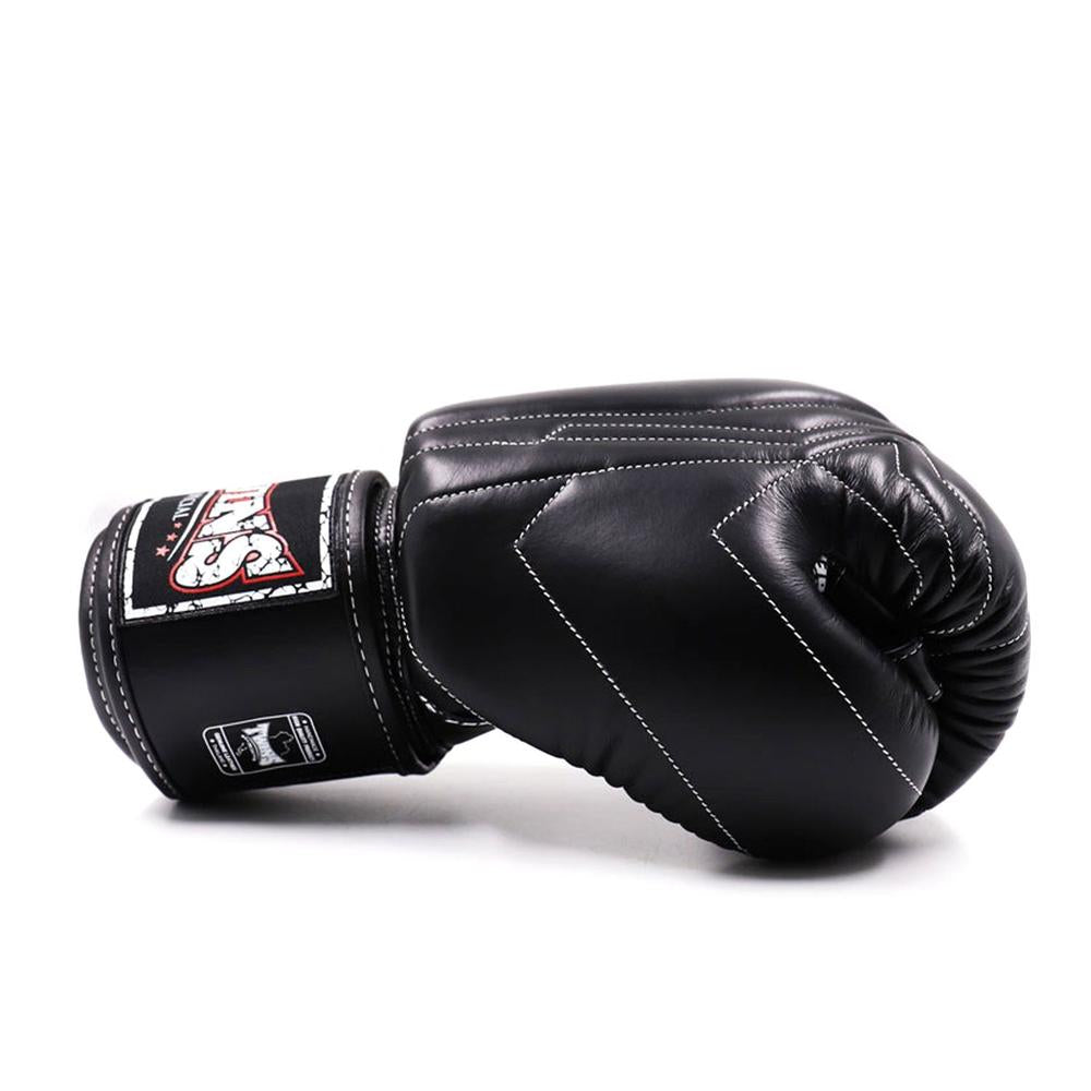 Muay Thai Boxing Gloves - Jet Black