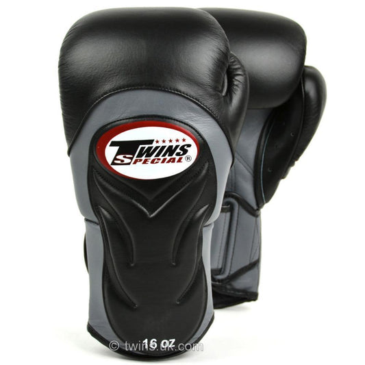 Pro  Muay Thai Deluxe Sparring Gloves - Black